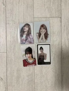 TWICE モモ トレカ アルバム封入 & くじ