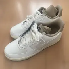 新品　Nike Air Force 1 '07 LV8 26cm