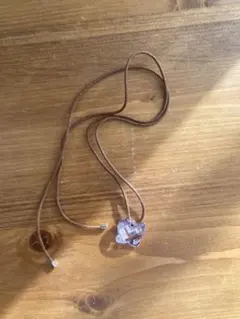 スワロフスキー　蝶　チョーカー