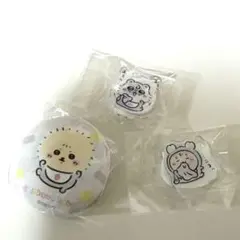 ちいかわベビー　アクリルスタンド　モモンガ　古本屋　缶バッチ　ラッコ　3点セット