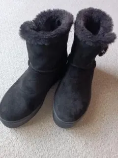 ブラックファー付きウエッジソールムートンブーツ Mサイズ