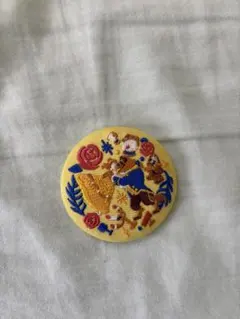 ディズニー　刺繍缶バッジ　美女と野獣