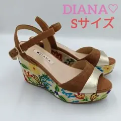DIANA　ダイアナ　花柄刺繍サンダル　Sサイズ　ウェッジソール　ブラウン