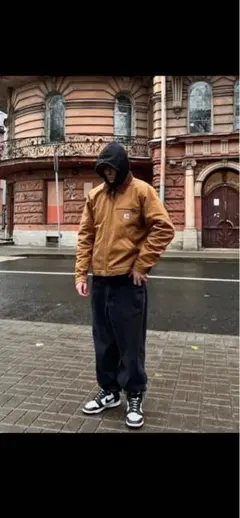 【価格交渉OK】Carhartt WIP デトロイトジャケット ブラウンのサムネイル