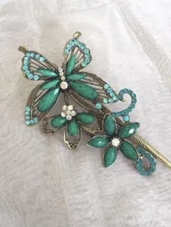 キラキラゴージャス　バレッタ　エメラルドグリーン