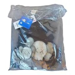 【新品/タグ付き】KAWS × UNIQLO コラボ スウェット XL