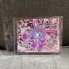 メゾピアノ　ホログラムキラキラパスケース　ベリエちゃん