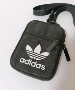 adidas ショルダーバッグ ミニポーチのサムネイル