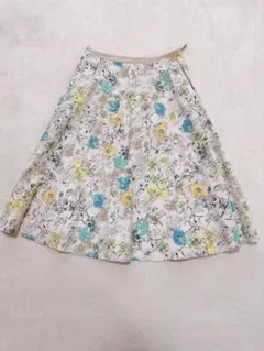 【極美品】アマカ AMACA 花柄 ベージュ ブルー 青 フレアスカート 38