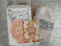 POPMART ラブブ　Big into energy HAPPINESS