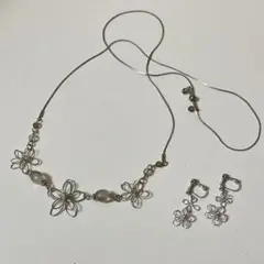 花モチーフ ネックレス イヤリング セット
