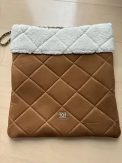 Darich ノベルティ ブラウンとホワイトのキルティングトートバッグ