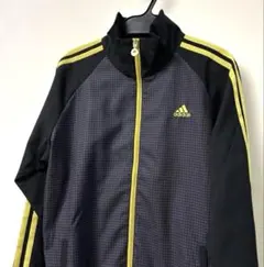 adidas トラックジャケット