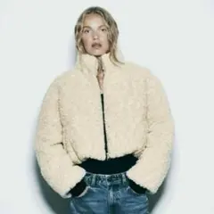 zara フリースジャケット