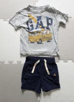 baby GAP　12-18ヶ月サイズ　Tシャツ＆ショートパンツ　まとめ売り