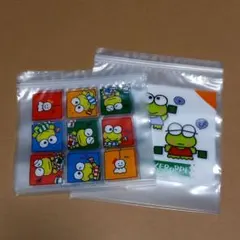 新品未使用　3COINS　ジッパーバッグ けろけろけろっぴ　サンリオ