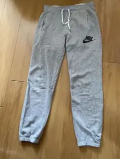 Nike グレー スウェットパンツ