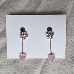 マリークワント　ピアス