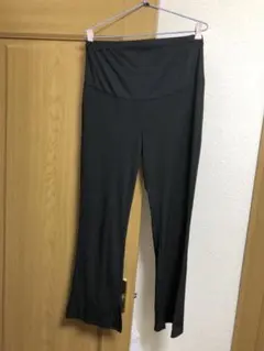 マタニティ　ブラックフレアパンツ L