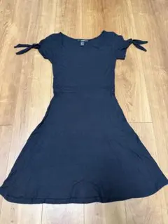 プ*ン様 【Forever 21】袖リボン Vネック ミニワンピース ブラック