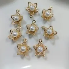 パール付きお花のチャーム