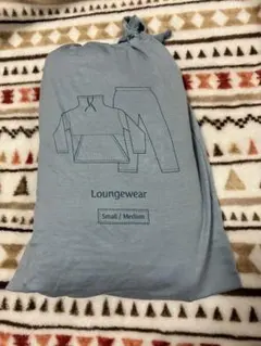 エミレーツ航空ラウンジウェア　アメニティ　small/medium 開封済み