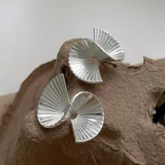 シルバー アート イヤリング 個性的 モード 大きめ アクセサリー