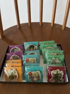 まとめ売り　ディズニーピンバッジ19個