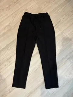 【美品】coca ドットテーパードパンツ　S ブラック