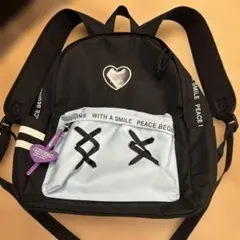 女の子　リュック　黒のサムネイル