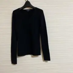 ロートレアモンVネックニットセーターのサムネイル