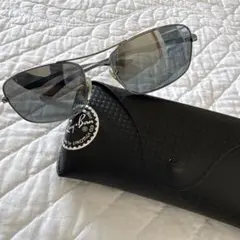 Ray-Ban スクエア型サングラス ブルーレンズ　カーボンフレーム　メンズ