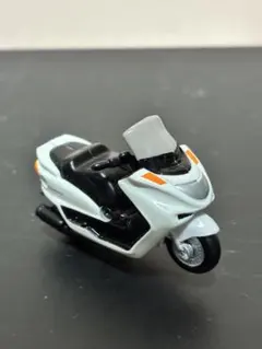バイクミニカー ホワイト/ブラック　majesty