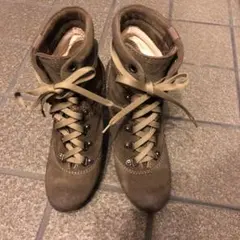 ショートブーツ