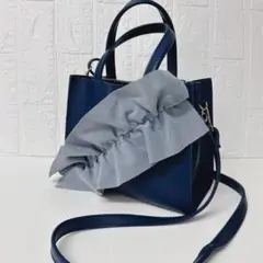 【新品】ショルダーバッグ　ハンドバッグ フリルデザイン ネイビー