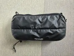 【美品】topologie ブラック ボトルサコッシュ トポロジー 黒
