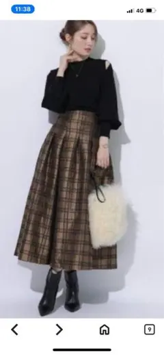 新品未使用Apuweiser-richeフレアスカート