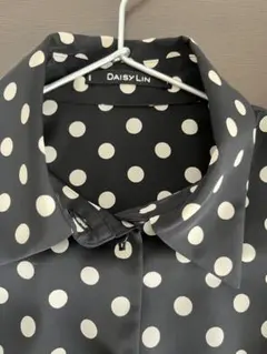 m.m　新品未使用　デイジーリン　ブラウス　サイズ40 2025年最新】DAISYLIN FOR FOXEY シャツ・ブラウスの人気