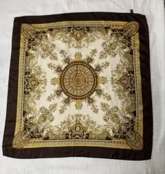 シルクスカーフ　日本製　大判　白地　ブラウン　ゴールド　ゴージャス　ヴィンテージ