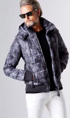 デュベティカ ダウンジャケット