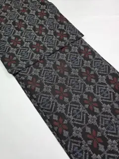 窓*房様 【24時間以内発送】着物 本場大島紬 正絹 幾何学模様