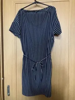 メ4972 未使用　ユニクロ エアリープリントTワンピースS