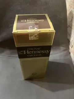 未開封箱付きヘネシーキュヴェスペリオールコニャックブランデー赤ヘネ