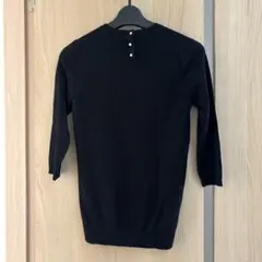 【新品】タグ付き　ZARA ブラック ニット 七分袖　バック　パール　ボタン