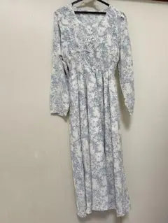 花柄ワンピース 長袖
