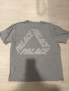 PALACE SKATEBOARDS トライアングル　Tシャツ グレー