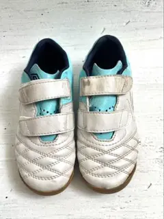 Umbro サッカーシューズ ホワイト/ターコイズ　17cm