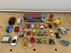 トミカ他&キャリアカーのまとめ売りとおまけ付き