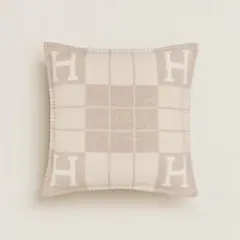 2025年最新】HERMES クッション・座布団の人気アイテム - メルカリ