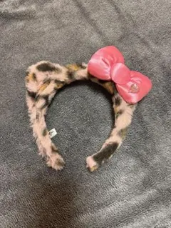 ユニバ USJ キティ ヒョウ柄 カチューシャ